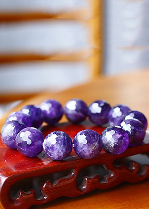 Vòng thạch anh tím hạt đa giác size 16mm mệnh hỏa. thổ - Ngọc Quý Gemstones