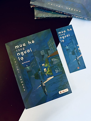 Sách - Mùa hè cùng người lạ 