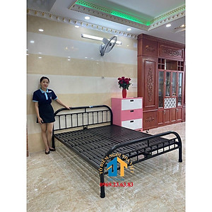 Giường sắt mỹ nghệ giá rẻ nhiều size từ 1m đến 1m8