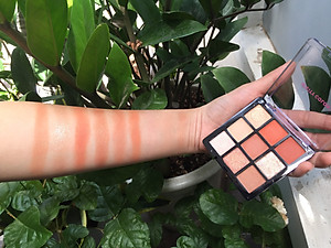 Phấn mắt CITY COLOR Polka dot 9 ô.