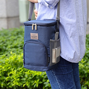 Bộ Hộp Cơm Giữ Nhiệt Lock&Lock Easy Carry 2L LHC8039 Có Túi (1 Hộp 720ml, 2 Hộp 420ml Kèm 1 Bộ Muỗng Và Nĩa)