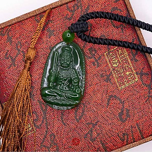 Mặt dây chuyền Bất Động Minh Vương Ngọc Bích tự nhiên - Phật Độ Mạng cho người tuổi Dậu - PBMNEP07 (Mặt kèm sẵn dây đeo)