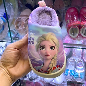 Dép bông đi trong nhà cho bé gái hình Elsa công chúa dễ thương đế su chống trơn lót lông mềm cao cấp 2 - 10 tuổi D47