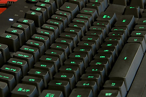 Bàn phím game có dây Logitech G213 Prodigy RGB Lightsync - Hàng chính hãng