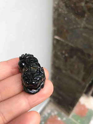 TỲ HƯU ĐEN XANH ĐÁ TỰ NHIÊN DÀI 33mm NGANG 19mm Dầy 12mm PHỐI VÒNG TAY NAM 14ly TRỞ LÊN ĐEO ĐẸP