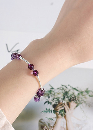 Vòng tay đá thạch anh tím phối charm bi bạc mệnh hỏa, thổ - Ngọc Quý Gemstones