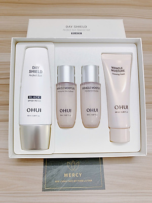 Bộ kem chống nắng OHUI DS PERFECT SUN BLACK SET