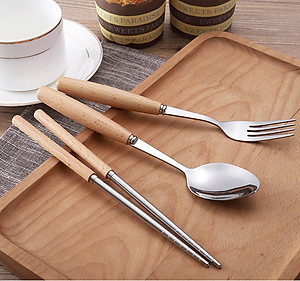 Bộ Đũa Muỗng Nĩa Inox Cán Gỗ Kèm Hộp Đựng Bằng Lúa Mạch Sang Trọng Thanh Lịch - Chính Hãng