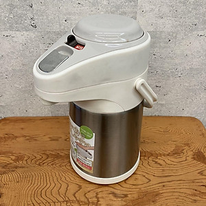 Bình giữ nhiệt để bàn dạng bấm rót Pearl Kinzoku Eco Air Pot 2.5L - Hàng nội địa Nhật Bản