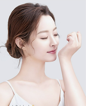 Sữa Tắm Dưỡng Trắng Sáng Da Chiết Xuất Từ Hạt Ý Dĩ Hatomugi 800 mL