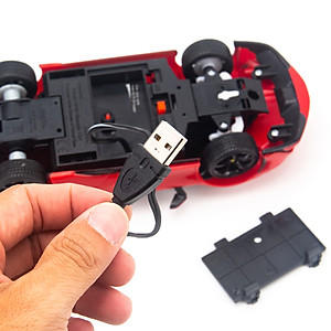 Xe điều khiển Ferrari SF90 Stradale 1:24 Maisto 82334