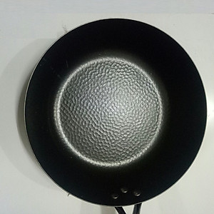 Chảo Thép Rèn Vân Búa Chống Dính Tay Cầm Gỗ Kiểu Nhật Sâu Lòng  Size 28cm Dùng Được Bếp Từ