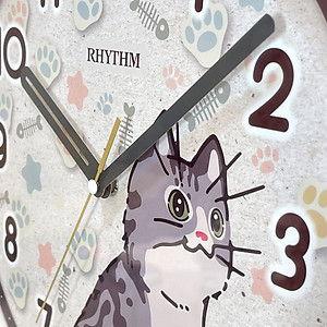 Đồng hồ Rhythm CMP556NR06 – KT 33.0 x 44.0 x 6.8cm. 1.0Kg. Vỏ nhựa. Dùng PIN.