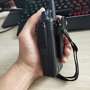 Bộ đàm Motorola GP-328Plus phiên bản nhỏ gọn. Công suất lớn 5W giúp phá vật cản tốt, đàm thoại liên tục 16 giờ – Hàng nhập khẩu