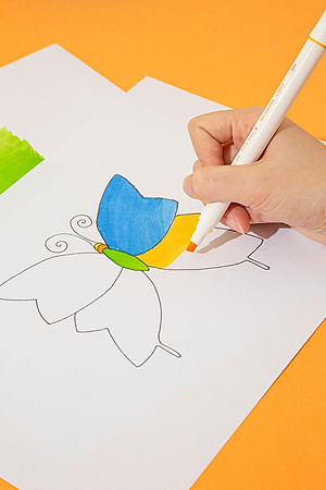 Hộp Bút 12 Màu Deli Sketch Marker - Phiên Bản Sơn Tùng M-TP Giới Hạn - Deli C185-12