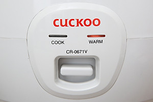 Nồi cơm điện Cuckoo 1.08L CR-0671 - Lòng nồi chống dính - Tiết kiệm điện - Hàng chính hãng Cuckoo Vina