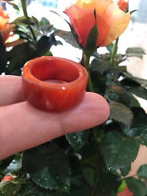 CHIẾC NHẪN VUÔNG ỐNG ĐỎ ĐẬM ĐẸP ĐÁ CẨM THẠCH MAY MẮN SIZE 17MM BẢN CAO 9,5MM  AC  MẠNG HỎA VÀ THỔ 