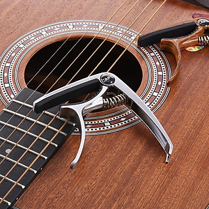 3in1 Alloy Universal Guitar Capo with 5 Picks and Leather Pick Holder for Acoustic Guitars Electric Guitar Ukuleles Mandolins Bass Guitars