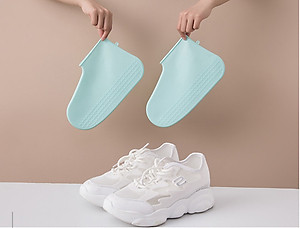 bọc giày đi mưa nhỏ gọn thuận tiện dễ dàng mang theo 