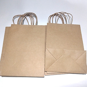 Túi giấy kraft nâu dày giá rẻ cho shop cửa hàng văn phòng phẩm (bán sỉ 10 túi/ 1 xấp).