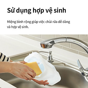 Bình nước LocknLock One Handed HAP818 - Tay cầm và nắp đậy tiện lợi - Nhựa PP - Dung tích 2.1L