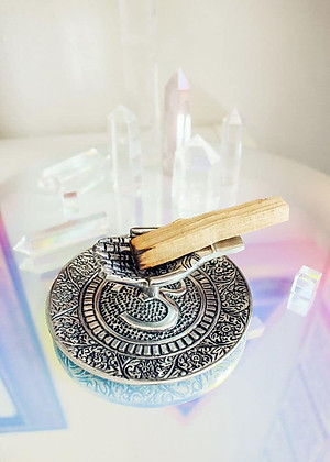 Combo 1 bó tuyết tùng 10cm và 1 thanh palo santo trắc xanh 10cm 5gr (Combo05)