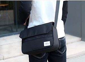 Túi đeo chéo nam đa năng cao cấp phong cách mới