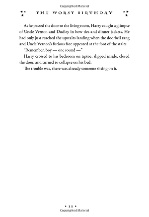 Sách Harry Potter Part 2: Harry Potter And The Chamber Of Secrets (Paperback) (Harry Potter và phòng chứa bí mật) (English Book)