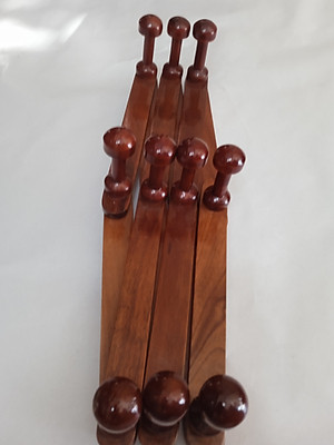 Giá treo quần áo gỗ NH HOME hình quả trám 10 móc 