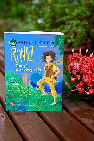 Sách Ronia, Con Gái Của Tướng Cướp