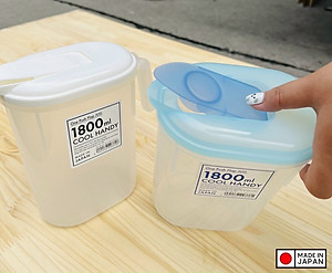 Bình nước có nắp bật Yamada 1,8 lít - Made in Japan