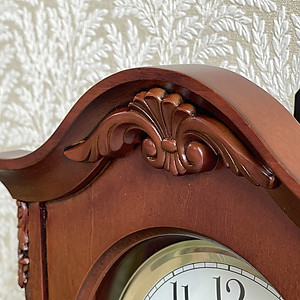 Đồng hồ treo tường RHYTHM WOODEN WALL CLOCKS CHIME CMJ502FR06 ( Kích thước 23.0 x 48.1 x 10.9cm), Vỏ màu nâu