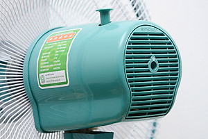 Quạt Lỡ Sắt Senko LS1630 - Màu Ngẫu Nhiên - Hàng Chính Hãng