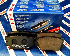 Bố Thắng Sau Bosch Cho Toyota Corolla Cross 1.8/2.0 (-2023) Avalon 2.5/3.5 (-2022)