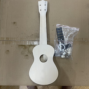 Đàn Ukulele Soprano size 21 Gỗ Mộc Không Sơn Màu