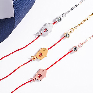 Vòng tay chỉ đỏ kim vàng con heo dễ thương