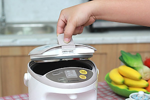 Bình Thủy Điện Panasonic NC-EG3000CSY - Xuất xứ Thái Lan - Dung tích 3L - Công suất 700W - Ruột bình phủ carbon hạt nổi - Chức năng hẹn giờ và tẩy cặn - Bảo Hành 12 Tháng - Hàng Chính Hãng