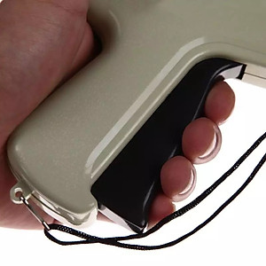 Súng bắn mác, dây rút quần áo