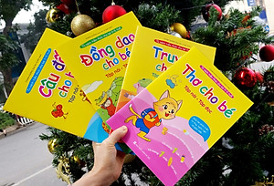 Trọn bộ gồm 4 quyển Đồng dao - Thơ - Truyện - Câu đố cho bé - Tủ sách tiềm thức kèm File đọc quét mã QR ngay trên từng quyển - Tặng 1 bút viết xóa