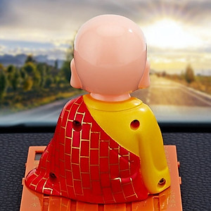 Tượng phật chú tiểu gõ mõ tụng kinh để taplo trang trí xe hơi ô tô