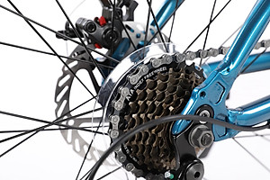 Xe đạp thể thao CALLI 1600 Khung hợp kim nhôm cao cấp, có 2 kích cỡ lựa chọn phù hợp với người cao 1m40 trở lên