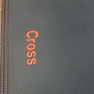 Thảm Taplo Toyota Colora Cross Da Vân Carbon Cao Cấp, Chóng Nóng Xe, Phản Chiếu Ánh Nắng