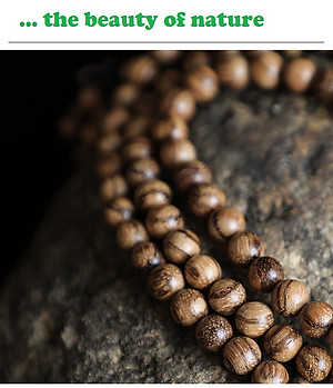 Combo Vòng chuỗi đeo tay đôi Trầm Hương Nam Nữ 108 hạt, kèm hộp đựng lót Nhung, Lụa