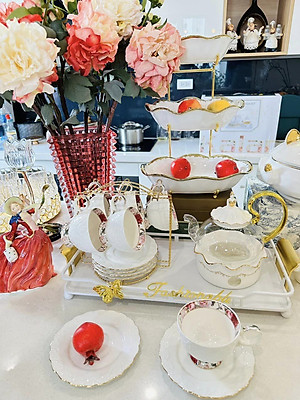 BỘ ẤM CHÉN PHA TRÀ  KÈM ĐẾ CHÂM NẾN  SỨ HÂM NÓNG MÀU TRẮNG VIỀN VÀNG CAO CẤP CAMELIA - ANTH451