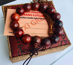 Set Vòng đeo tay Gỗ Sưa đỏ tự nhiên, kèm hộp đựng lót lụa