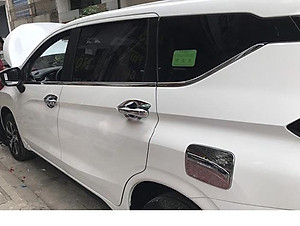 Bộ nẹp viền chân kính INOX dành cho xe Mitsubishi Xpander
