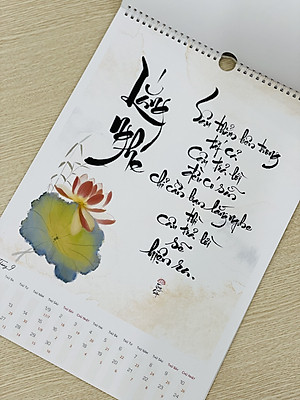 Lịch thư pháp 2023 Trong Suốt - Lịch thư pháp hoa sen nghệ thuật truyền cảm hứng 40x63cm kèm hộp đựng và đinh 3 chân