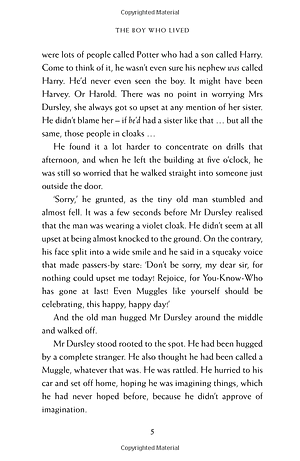 Sách Harry Potter Part 1: Harry Potter And The Philosopher's Stone (Hardback) (Harry Potter và hòn đá phù thủy) (English Book)