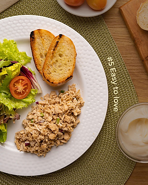 [Chay] Cá Ngừ Chay Xắt Lát Ngâm Dầu Cay 180g - Nhập Khẩu Từ Philippines