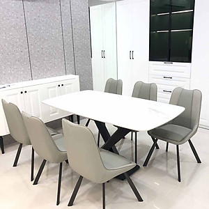 Bàn ăn mặt đá ceramic bóng chân chéo chữ X kết hợp ghế Vila